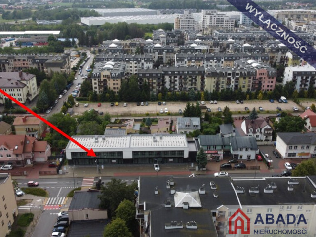 Idealny lokal z witrynami, parter prywatny parking